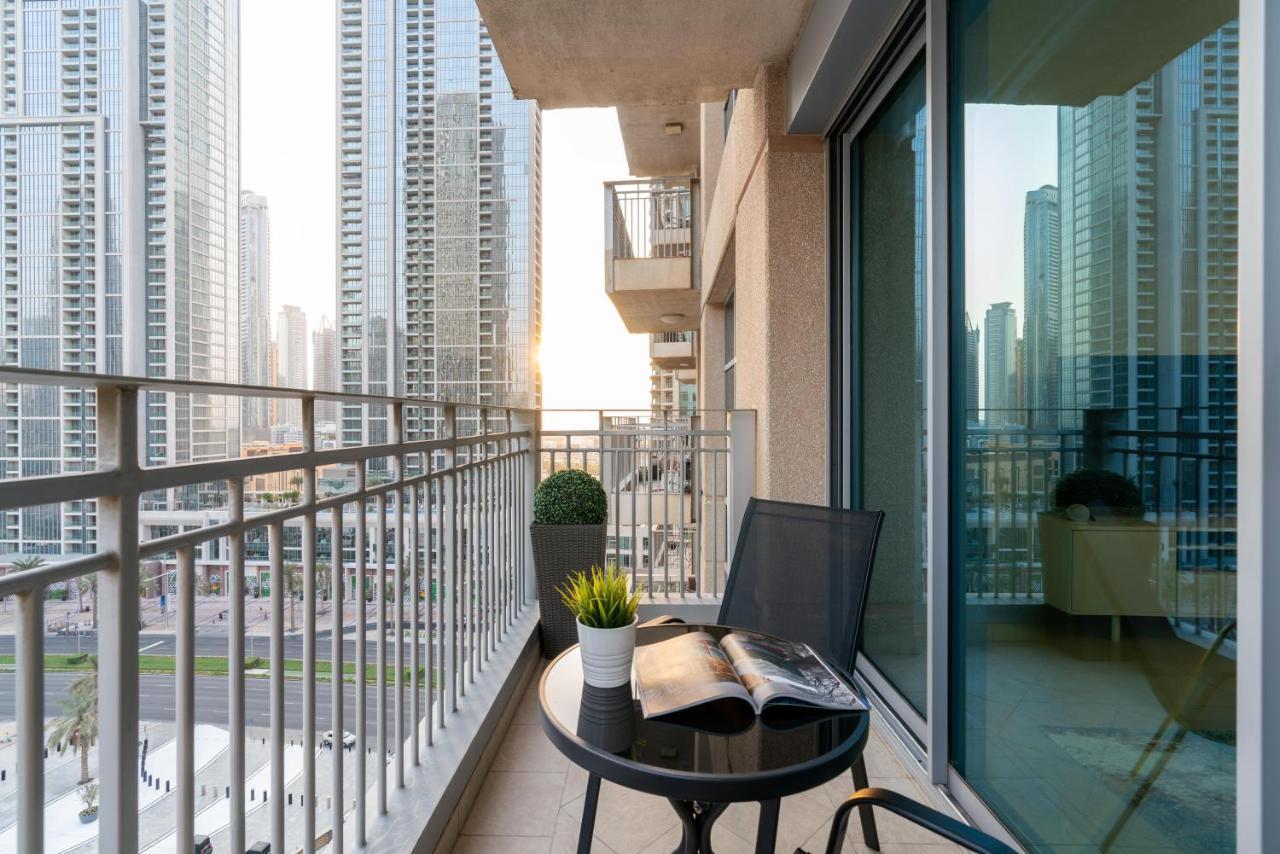Ultimate 2 Bedroom Next To Burj Khalifa With Opera With Fountain Views * دبي