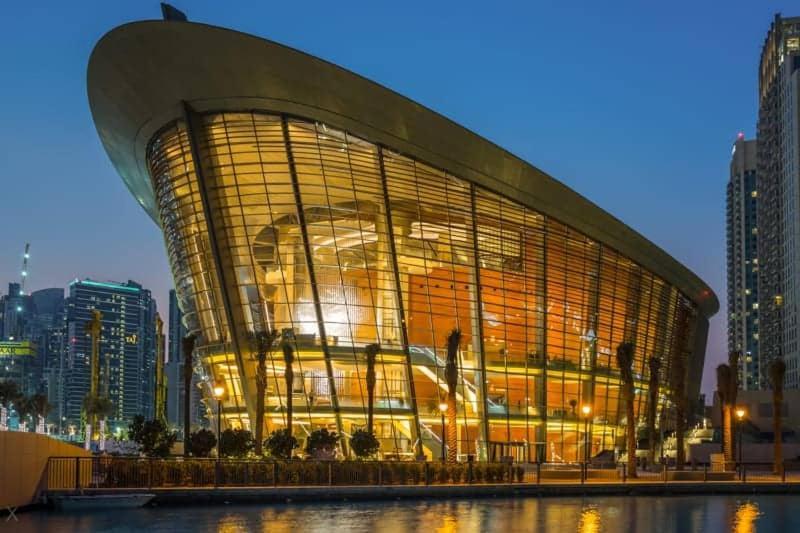 Ultimate 2 Bedroom Next To Burj Khalifa With Opera With Fountain Views دبي